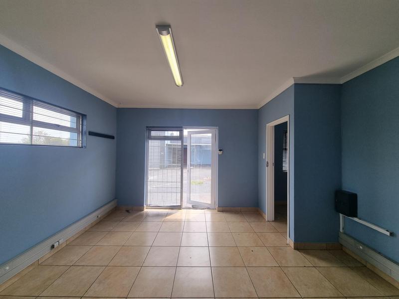 To Let commercial Property for Rent in Newton Park Eastern Cape